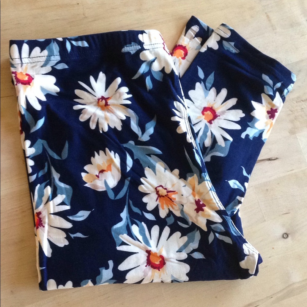 🎀FINAL PRICE🎀 ✨PLUS✨ Daisies Print Leggings - Picture 7 of 8